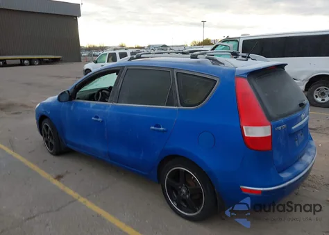 2011 Hyundai Elantra Touring Se z USA, uszkodzony, nr VIN KMHDC8AE9BU120193